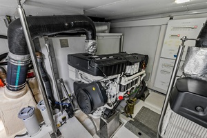 BACKSTAGE 66ft Azimut Yacht For Sale