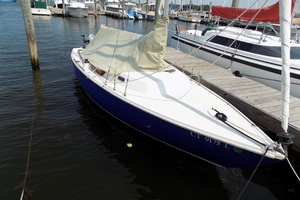 Aren t we Lucky 22ft Pearson Yacht For Sale
