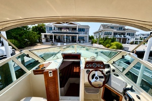 Calm 25ft Hunt Yachts Yacht For Sale