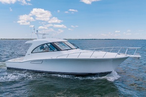 40 Cabo 2013 Ghost 10