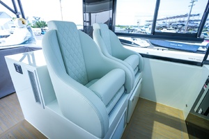 Photo 7386827 for 2027 De Antonio Yachts 50 Coupe  
