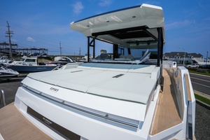 Photo 7386971 for 2027 De Antonio Yachts 50 Coupe  