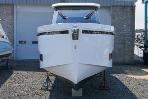 Photo 7400115 for 2027 De Antonio Yachts D32  