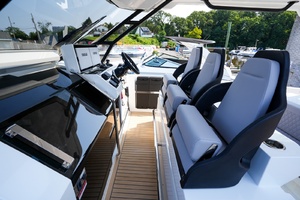 Photo 7400141 for 2027 De Antonio Yachts D32  
