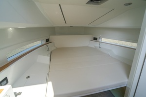 Photo 7400224 for 2027 De Antonio Yachts D32  
