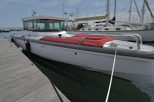 IBIS 28ft Axopar Yacht For Sale