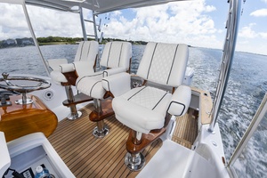 JOMO 37ft Spencer Yacht For Sale