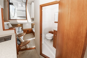JOMO 37ft Spencer Yacht For Sale