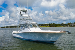 JOMO 37ft Spencer Yacht For Sale