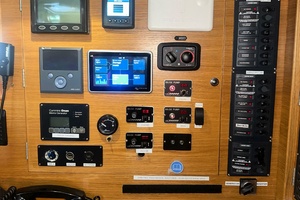 GIVE r 50ft Custom Yacht For Sale