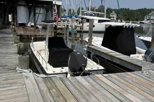 19ft Boston Whaler Yacht For Sale