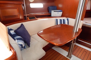 Mirage 37ft Beneteau Yacht For Sale