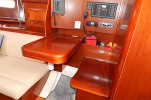 Mirage 37ft Beneteau Yacht For Sale