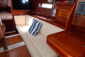 Mirage 37ft Beneteau Yacht For Sale