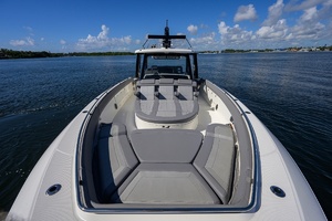 42 ft Boston Whaler 2024 Outrage GATE KEEPER