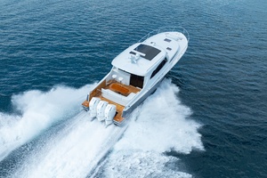 Eclipse 50 - STINGRAY GRAY - Exterior Profile