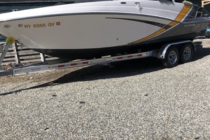 24ft Glastron Yacht For Sale