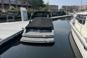 24ft Glastron Yacht For Sale