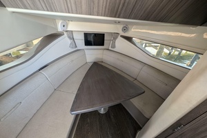 32ft Sea Ray Yacht For Sale