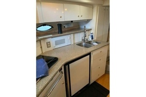 33ft Maxum Yacht For Sale