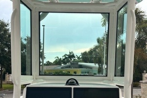 Dolphin Magnet 28ft Caymas Yacht For Sale