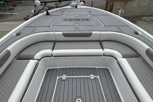 Dolphin Magnet 28ft Caymas Yacht For Sale