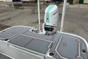 Dolphin Magnet 28ft Caymas Yacht For Sale