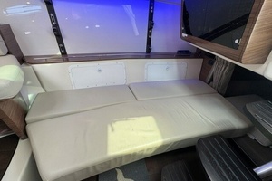 34ft Boston Whaler Yacht For Sale