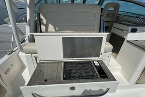 34ft Boston Whaler Yacht For Sale