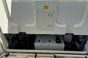 34ft Boston Whaler Yacht For Sale