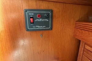 RAZZMATAZZ 42ft Sabre Yacht For Sale