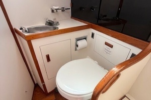 RAZZMATAZZ 42ft Sabre Yacht For Sale