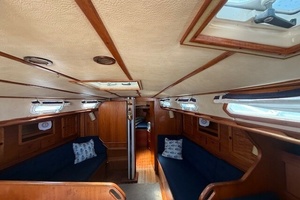 RAZZMATAZZ 42ft Sabre Yacht For Sale