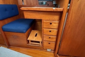 RAZZMATAZZ 42ft Sabre Yacht For Sale