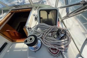 RAZZMATAZZ 42ft Sabre Yacht For Sale
