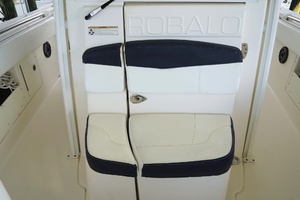 30ft Robalo Yacht For Sale