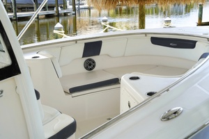 30ft Robalo Yacht For Sale