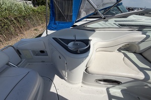 25ft Crownline Yacht For Sale
