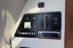 25ft Crownline Yacht For Sale