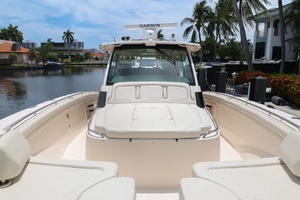 NO NAME Worth Avenue Yachts
