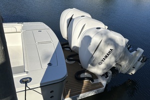 Babu Baby 34ft Regulator Yacht For Sale