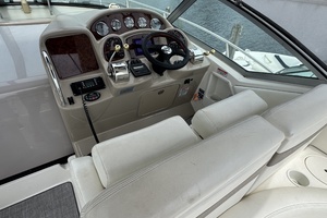 32ft Sea Ray Yacht For Sale