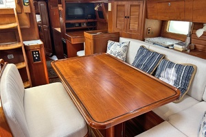 Main Salon Port Aft