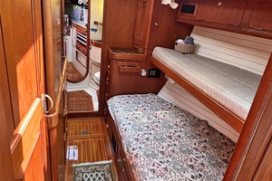 Starboard Guest Cabin Forward