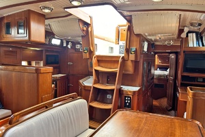 Main Salon Aft