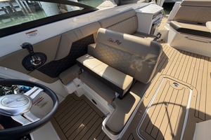 Photo 7458939 for 2021 Sea Ray 290 SDX  