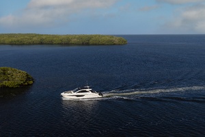 42FT (12.8M) CRUISERS YACHTS