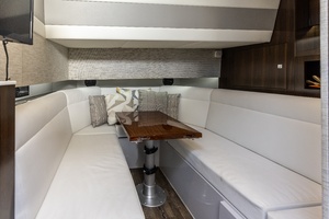 42FT (12.8M) CRUISERS YACHTS