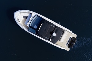 42FT (12.8M) CRUISERS YACHTS