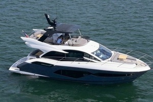SHIMMO Worth Avenue Yachts